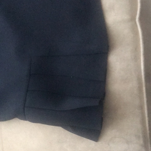 Tahari Arthur S Levin peplum Checked Suit Size 8 - Picture 9 of 9